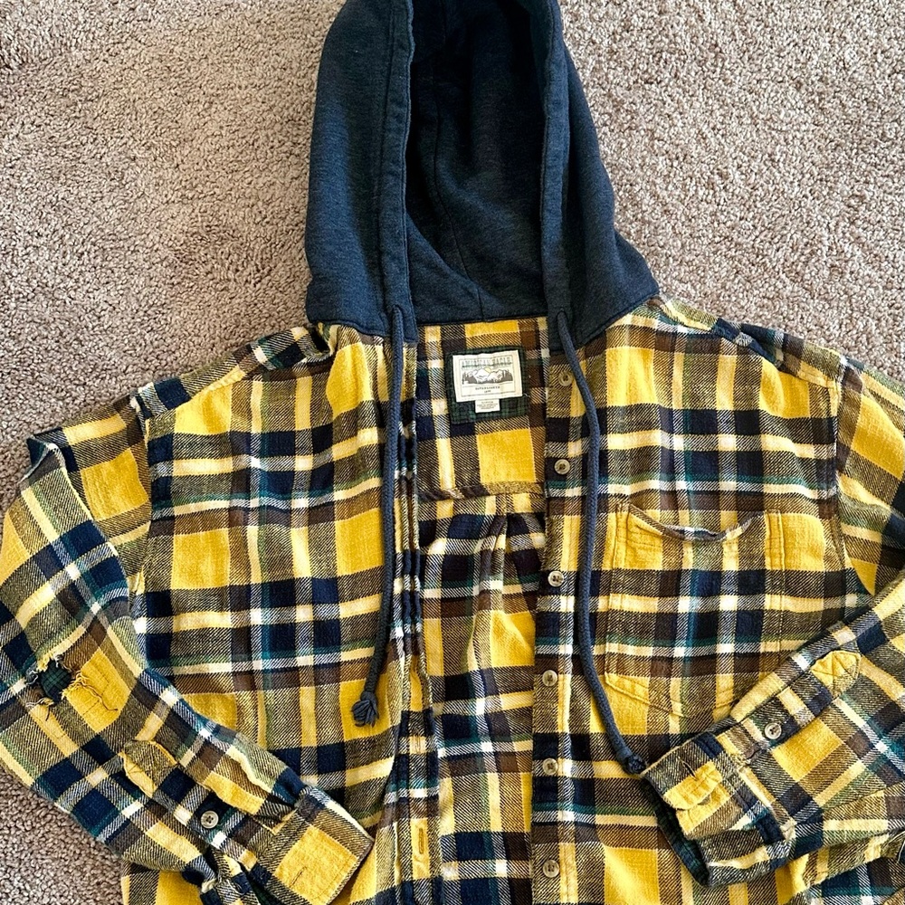 American Eagle cropped hooded flannel